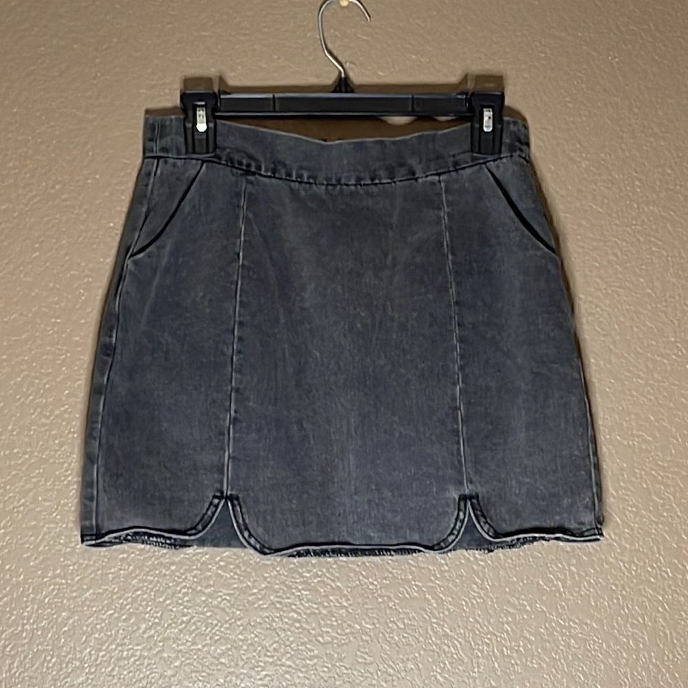 FOREVER 21 gray denim tulip skirt size M